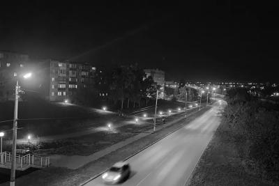 В Сызрани пешеходы не заметили машину и пустились в пляс на дороге: что известно на данный момент