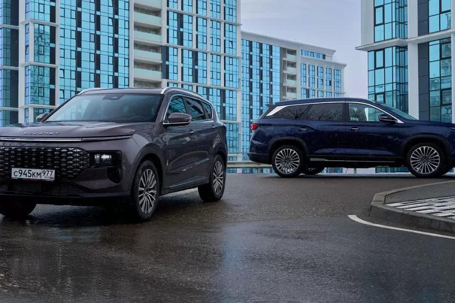В России внезапно изменились цены на два кроссовера «дочки» Chery. Сколько они стоят теперь