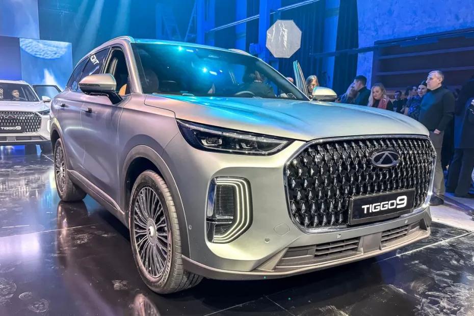 Самый «нержавеющий» китайский кроссовер в России резко подешевел: известны новые цены