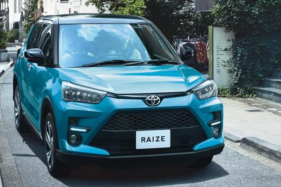 В России появился новый дешевый кроссовер Toyota, который можно купить дешевле &laquo;Лады&raquo;