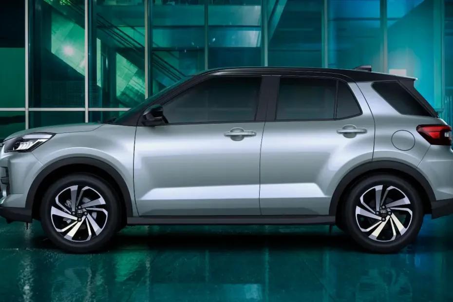 В России начали продавать новый дешевый кроссовер Toyota, который стоит дешевле Belgee и Tenet