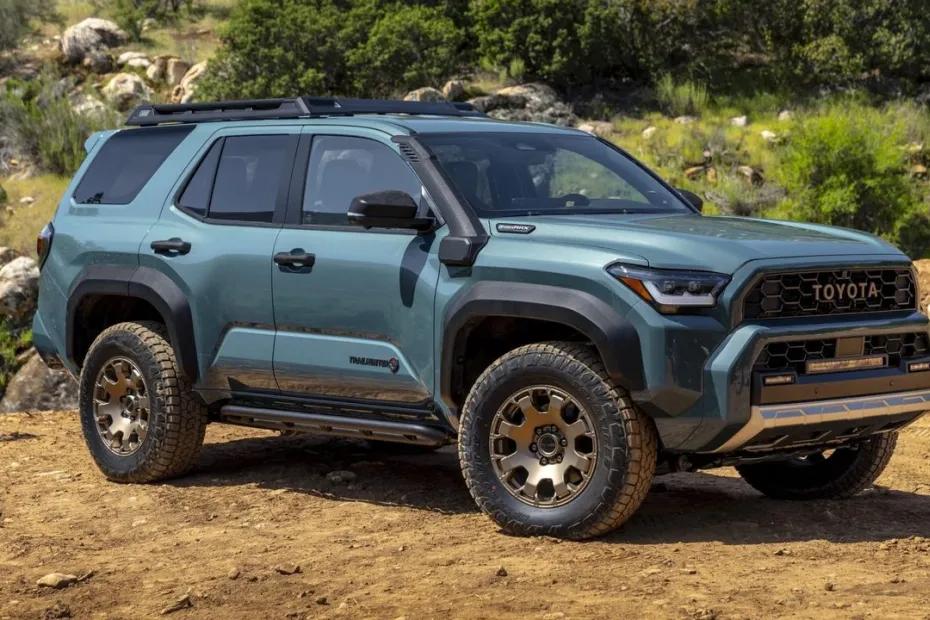 В России появился новый неубиваемый внедорожник Toyota, который можно купить дешевле &laquo;китайца&raquo;