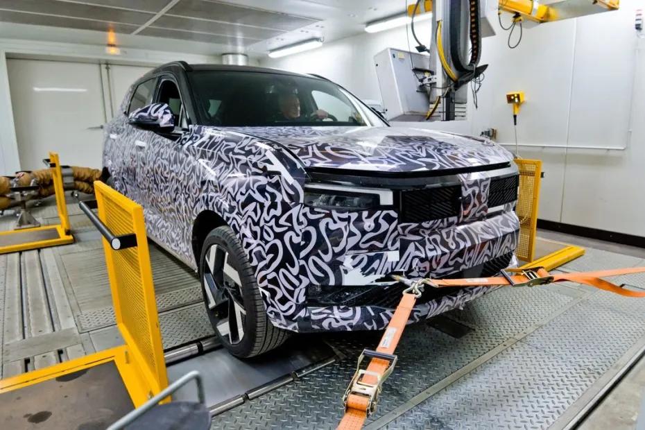 АвтоВАЗ готовит к сертификации революционно новую &laquo;Ладу&raquo;, которая будет конкурировать с Belgee и Tenet