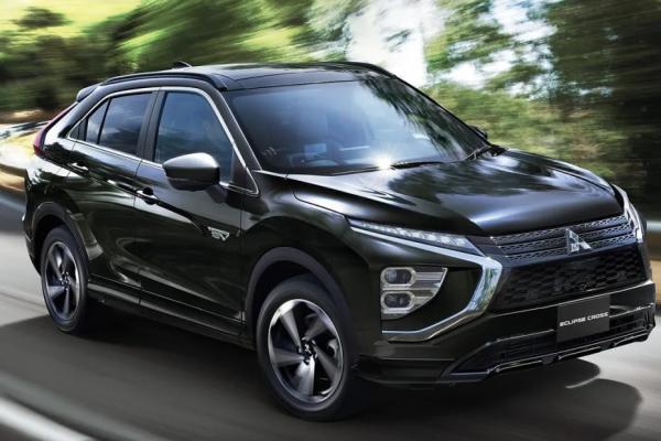 В России появился новый недорогой кроссовер Mitsubishi с полным приводом. Он стоит дешевле Geely и Tenet