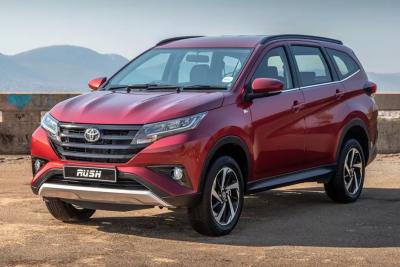 В России появился недорогой семиместный кроссовер Toyota, который стоит намного дешевле «китайцев»