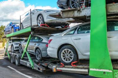 В России кардинально изменился импорт автомобилей с пробегом через Белоруссию. Что с ним стало