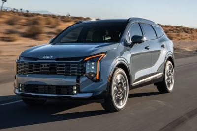 В Россию вернулся проверенный и надежный семейный кроссовер Kia, который можно купить дешевле &laquo;китайцев&raquo;