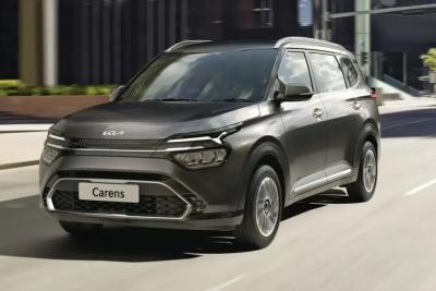 В России начали продавать новую дешевую семиместную Kia, которая стоит дешевле &laquo;китайцев&raquo;