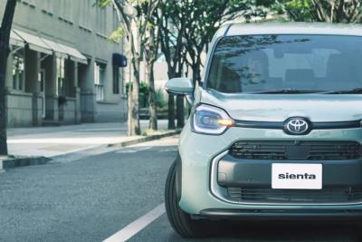 Россиянам предложили новую дешевую семиместную Toyota. Она дешевле &laquo;Лады&raquo; и &laquo;китайцев&raquo;