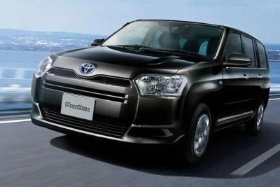 Чугунный мотор и полный привод: в Россию приехала новая практичная Toyota по цене от 1,9 млн рублей
