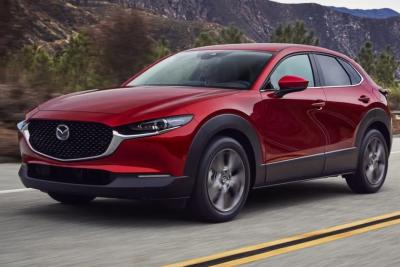 В Россию завезли десятки новых кроссоверов Mazda. Сколько они стоят прямо сейчас