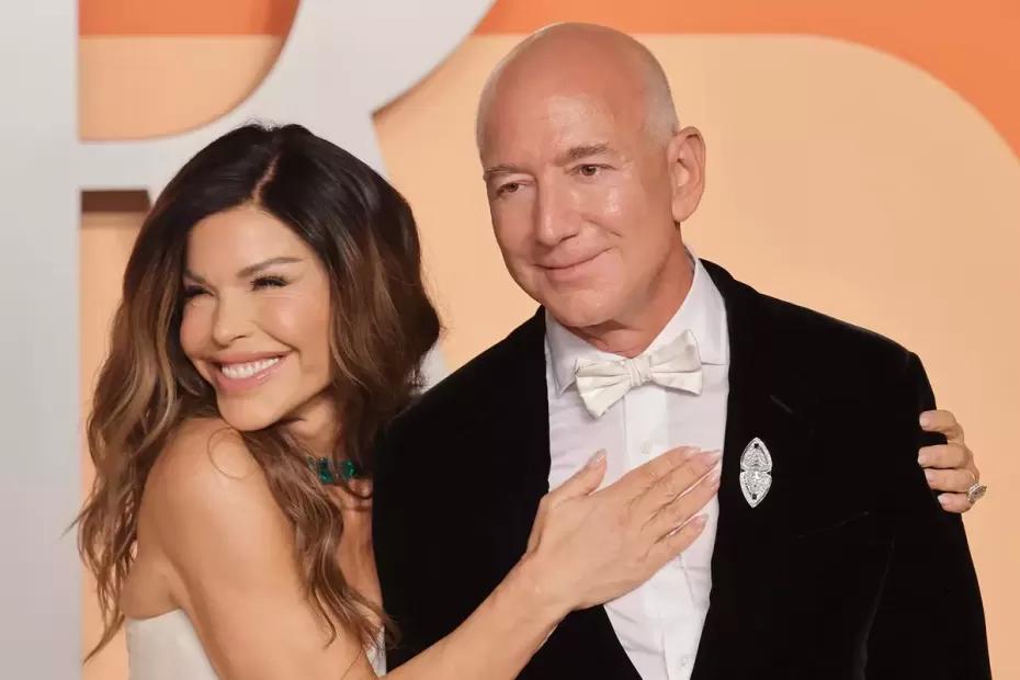 «Вульгарно»: в Сети высмеяли дизайнерские часы Лорен Санчес за баснословную сумму