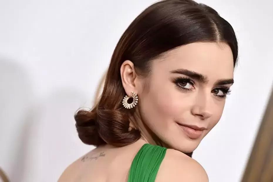 Лили Коллинз в блестящем кроп-топе с обнаженн животом появилась на показе Calvin Klein