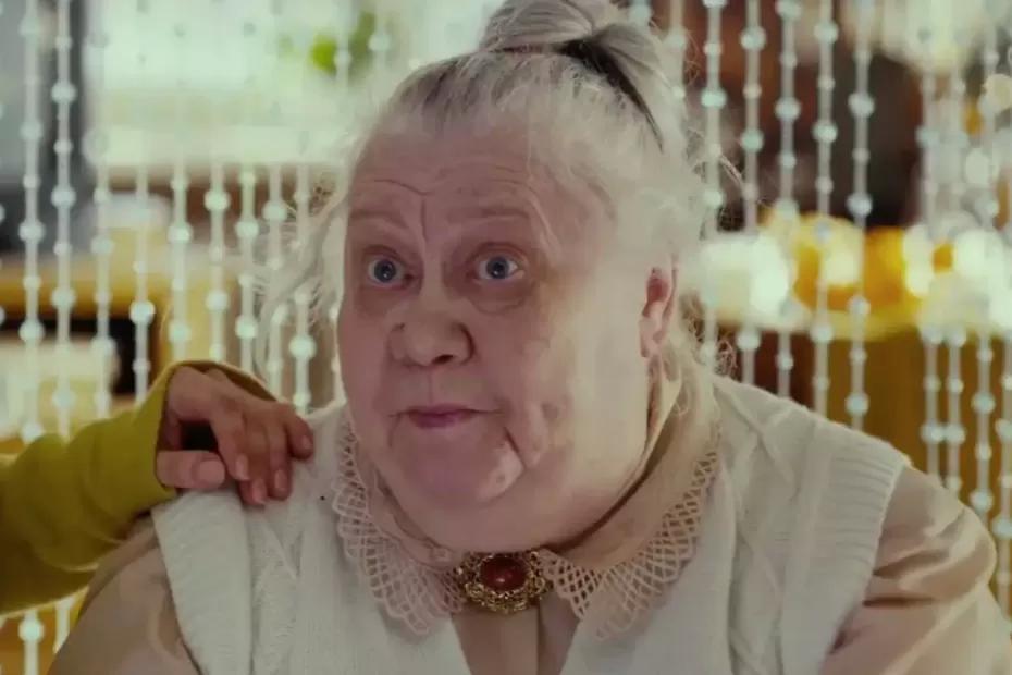 «Королеве эпизода» Галине Стахановой — 85: баба Маня из «Елок» отмечает юбилей