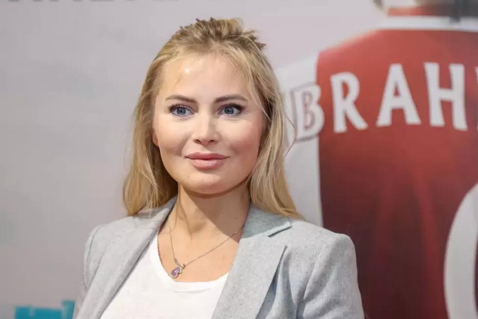 «Я его воспитала»: Дана Борисова вышла замуж за известного телеведущего