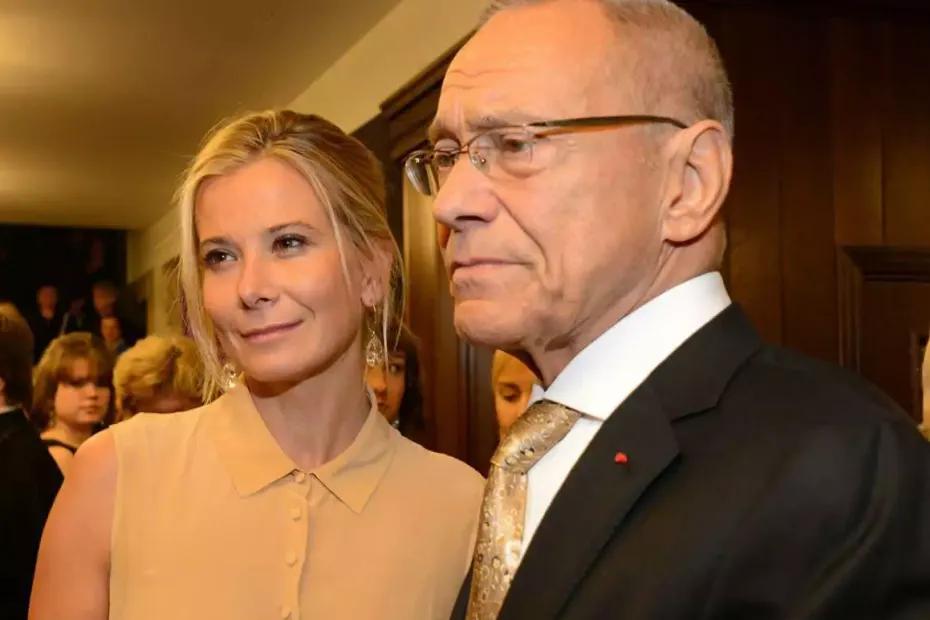 Андрей Кончаловский поддержал Юлию Высоцкую на премьере в Москве