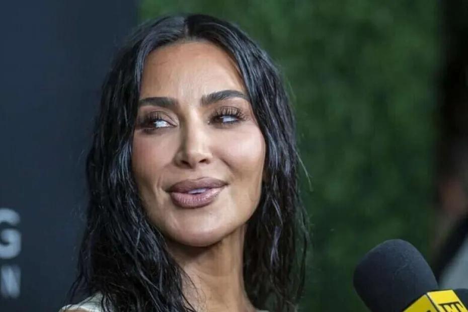 Ким Кардашьян начала роман с&nbsp;гонщиком &laquo;Формулы-1&raquo;, которого обожает ее&nbsp;мать