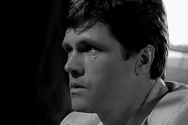 Супруга Быстрицкого раскрыла причину его смерти: вот что сгубило &laquo;голос Чендлера&raquo;