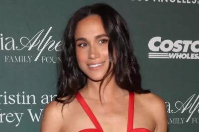 Меган Маркл проехалась в лимузине по мосту, рядом с которым погибла принцесса Диана