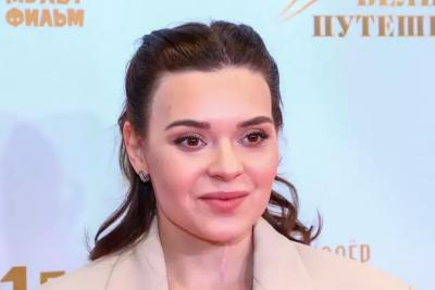 Как выглядит единственный сын фигуристки Сотниковой: свежее фото Адриана