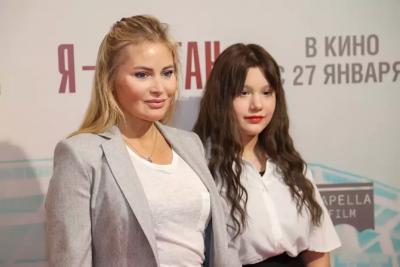 «Кто там ей будет платить?»: Дана Борисова высмеяла первую работу дочери