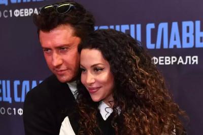 Любовь без лишних слов: Брутян поделилась трогательными кадрами с Прилучным