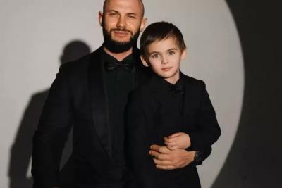 Поклонники считают, что Джиган ведет сына «не по той тропинке»