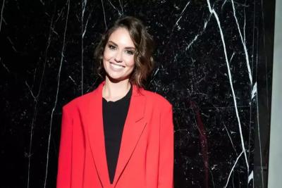 Агата Муцениеце показала первые фото фигуры после третьих родов