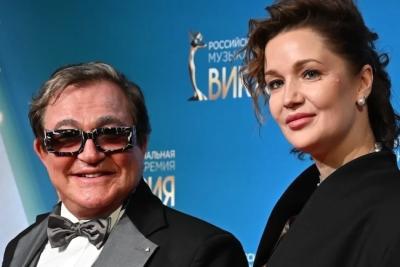 Новые отношения Дмитрия Диброва назвали игрой на&nbsp;публику: почему