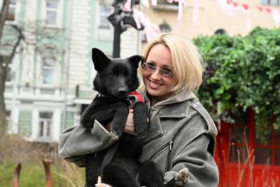 Клава Кока отмокает в&nbsp;бане в&nbsp;&laquo;наряде на&nbsp;премию&raquo;