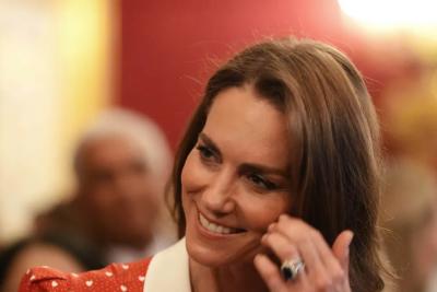 Кейт Миддлтон вышла в&nbsp;свет в&nbsp;элегантном бежевом образе