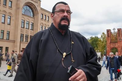 &laquo;Я&nbsp;свободен&raquo;: Стивен Сигал впервые рассказал о&nbsp;расставании с&nbsp;четвертой женой