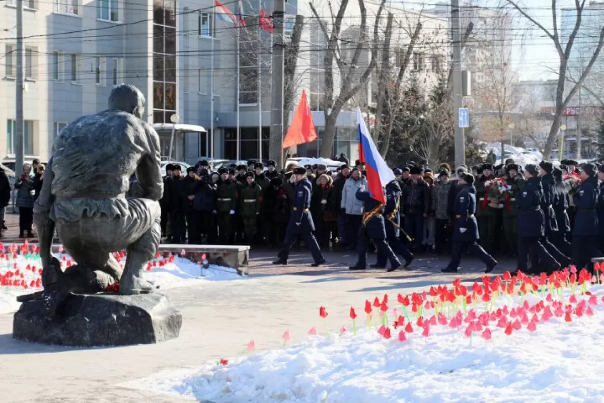 Память воинов-интернационалистов почтили на площади в Самаре 15 февраля