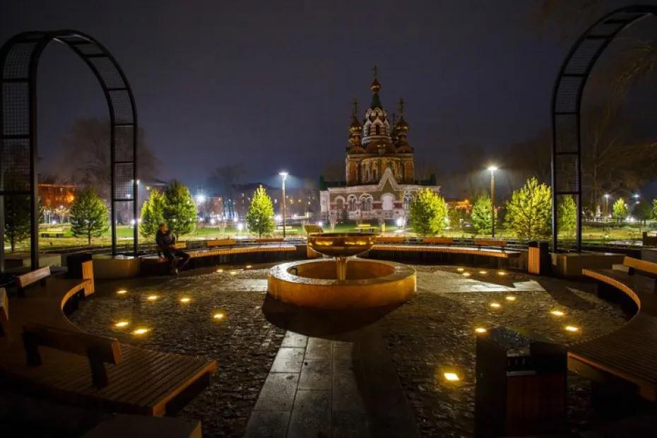 Новый сквер с Аптекарским садом и живописной подсветкой появился в Чапаевске