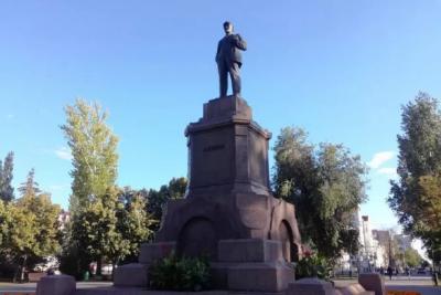 На уход за 63 памятниками и скульптурами Самары направят до 3,1 млн рублей