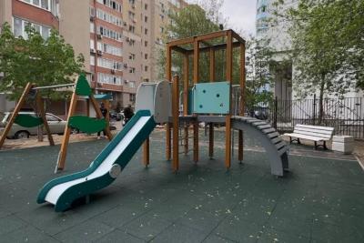 Благоустройство четырех дворов завершилось в Ленинском районе Самары