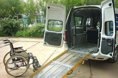 Жители Самары могут бесплатно или по спецтарифу пользоваться социальным такси