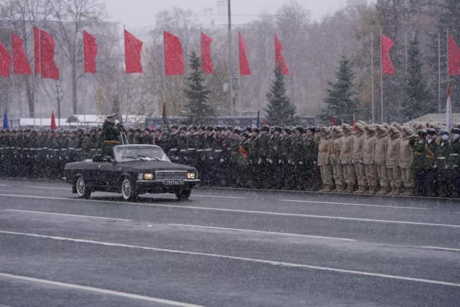 На площади Куйбышева в Самаре прошел Парад Памяти