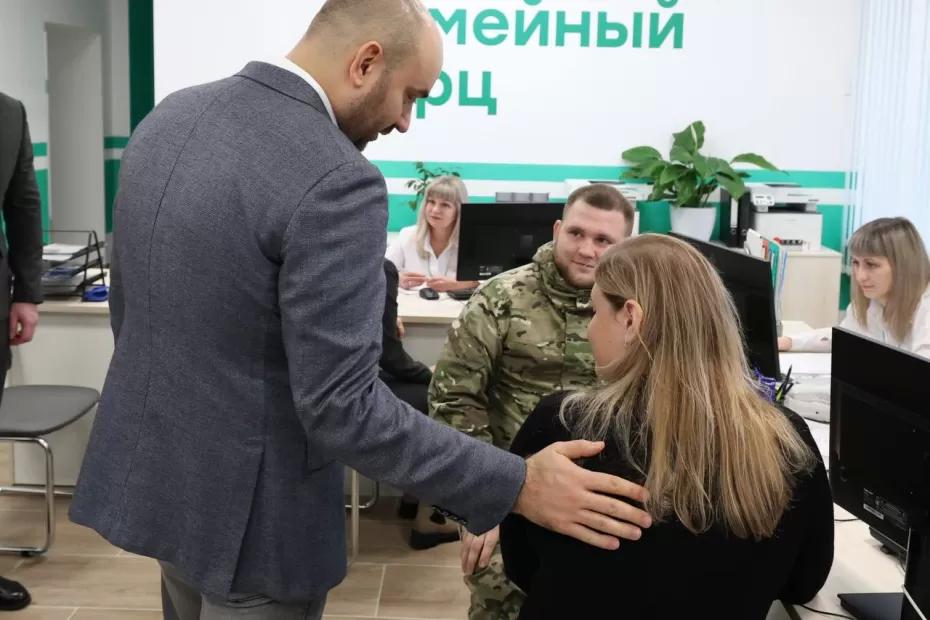 В Самаре по поручению Вячеслава Федорищева открыт центр помощи участникам СВО и их семьям «Сердце война»