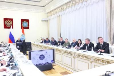 В правительстве Самарской области обсудили подготовку к ЕГЭ и благоустройство общественных пространств
