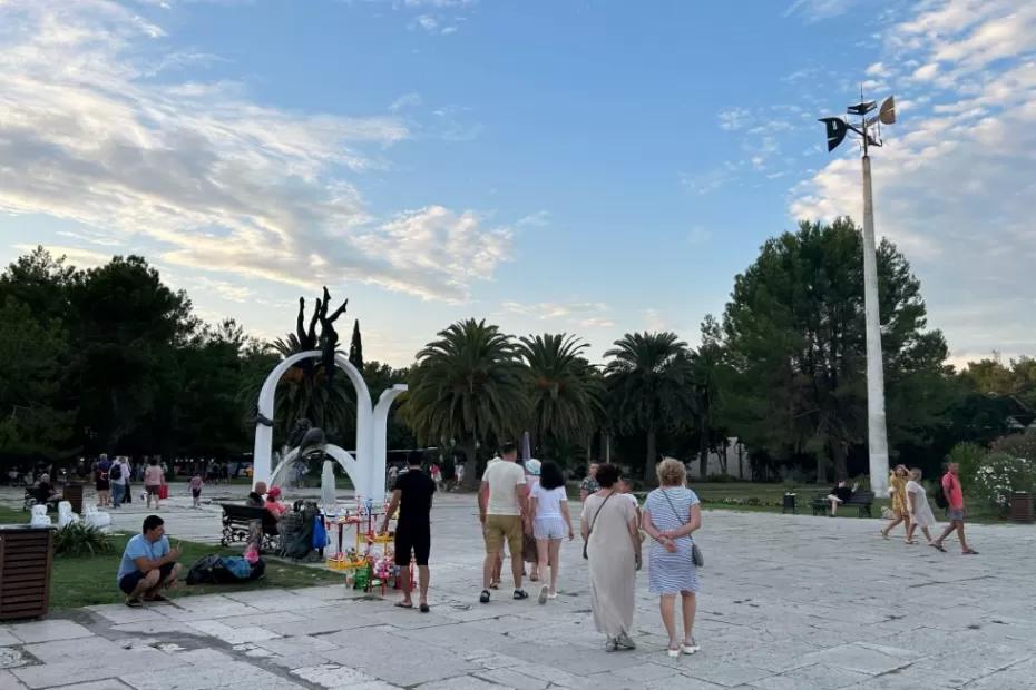 «Водопады, вино и домогательства»: туристка повелась на тур в Абхазии и горько пожалела - честный отзыв