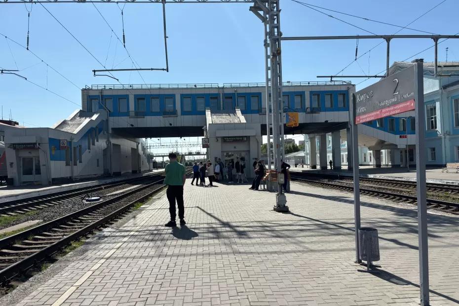 Один плюс и много минусов. Думали, что двухэтажный поезд - шаг в будущее, но реальность сильно разочаровала