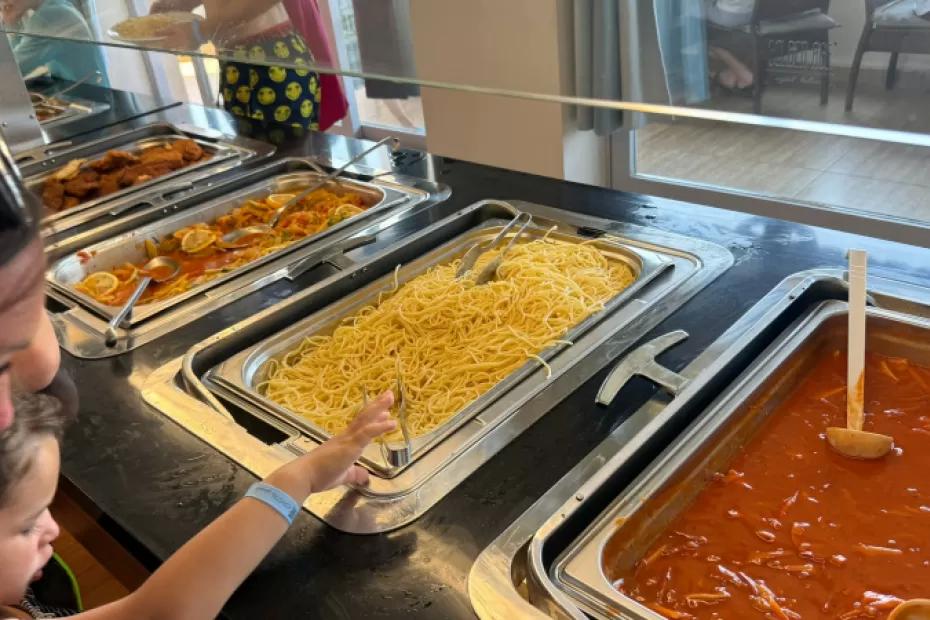 В Турцию и Египет больше ни ногой: случайно узнал сколько стоит санаторий с проживанием и питанием - едем всей семьей