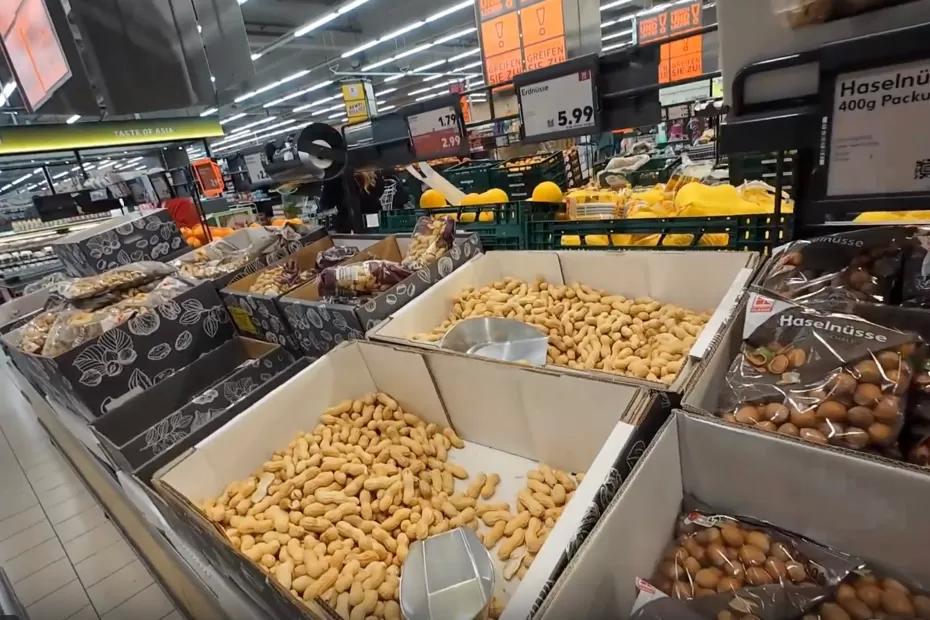 Первый поход в немецкий супермаркет шокировал: 5 правил, о которых в России не слышали