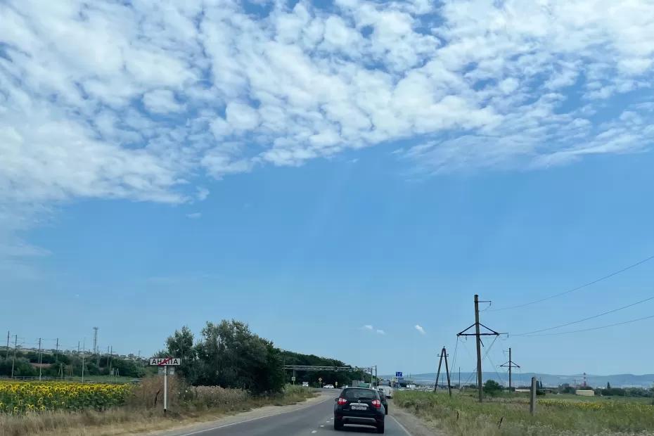 Пять часов экономии: какой путь до моря быстрее - по Крымскому мосту или по трассе Ростов-Мариуполь