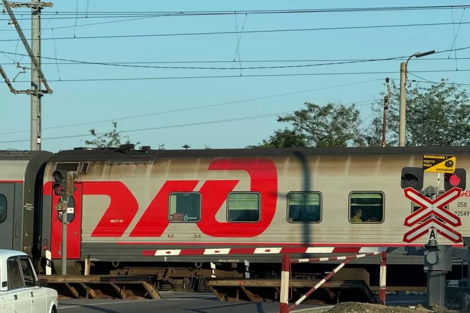 «Уступят, никуда не денутся, я знаю секрет»: кассир РЖД раскрыл, как хитрые старушки экономят на честных и добрых пассажирах