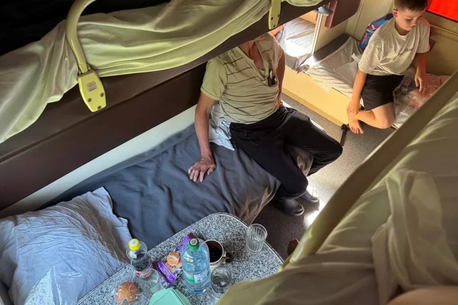 Больше не рискую ехать в обычном купе: почему обратно мы взяли билеты в СВ? Реальная история российской путешественницы