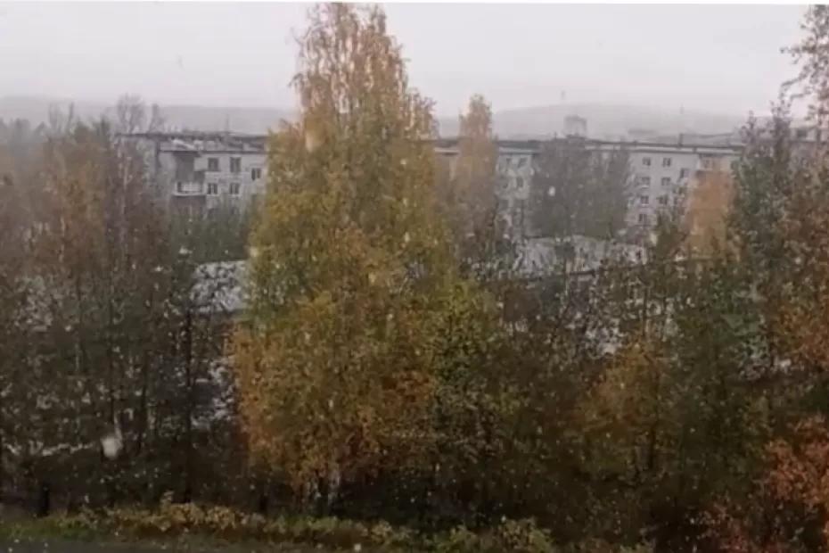 Первый снег пришел на Урал: Качканар встретил зиму раньше всех