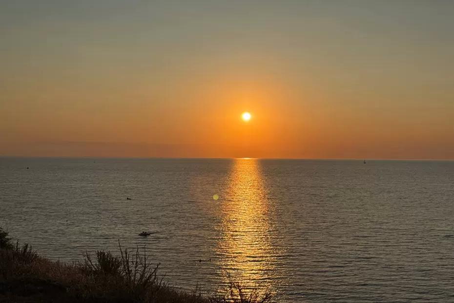 В Абхазии вы сами поспешите отойти от моря с наступлением темноты - стало известно, почему