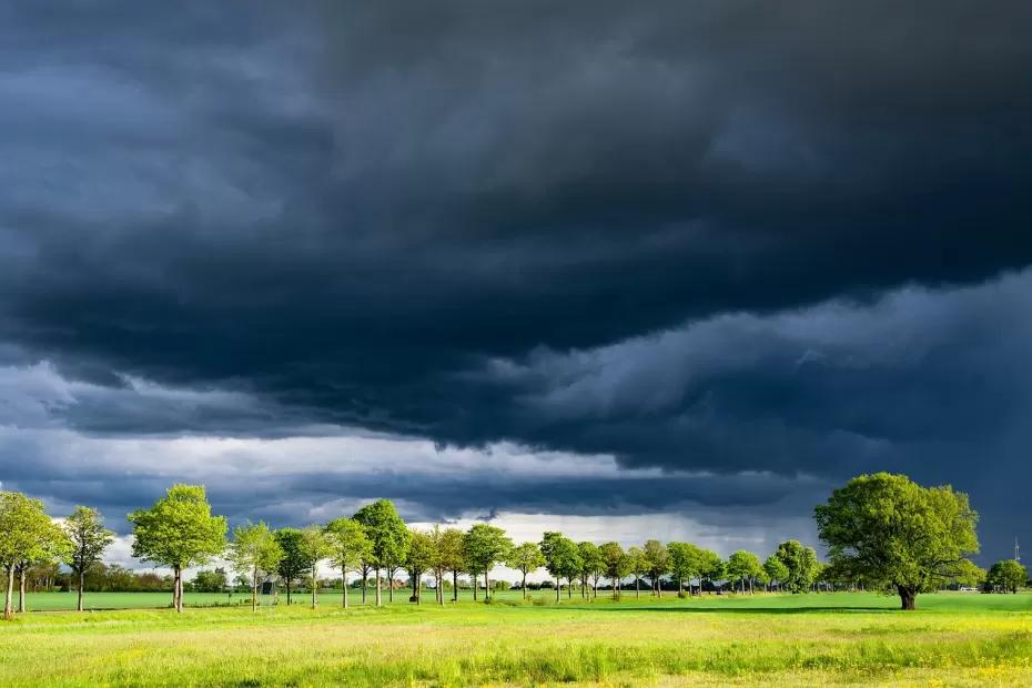 В октябре нагрянет то, чего не было с 1879 года: синоптики сказали, к чему нужно готовиться уже сейчас